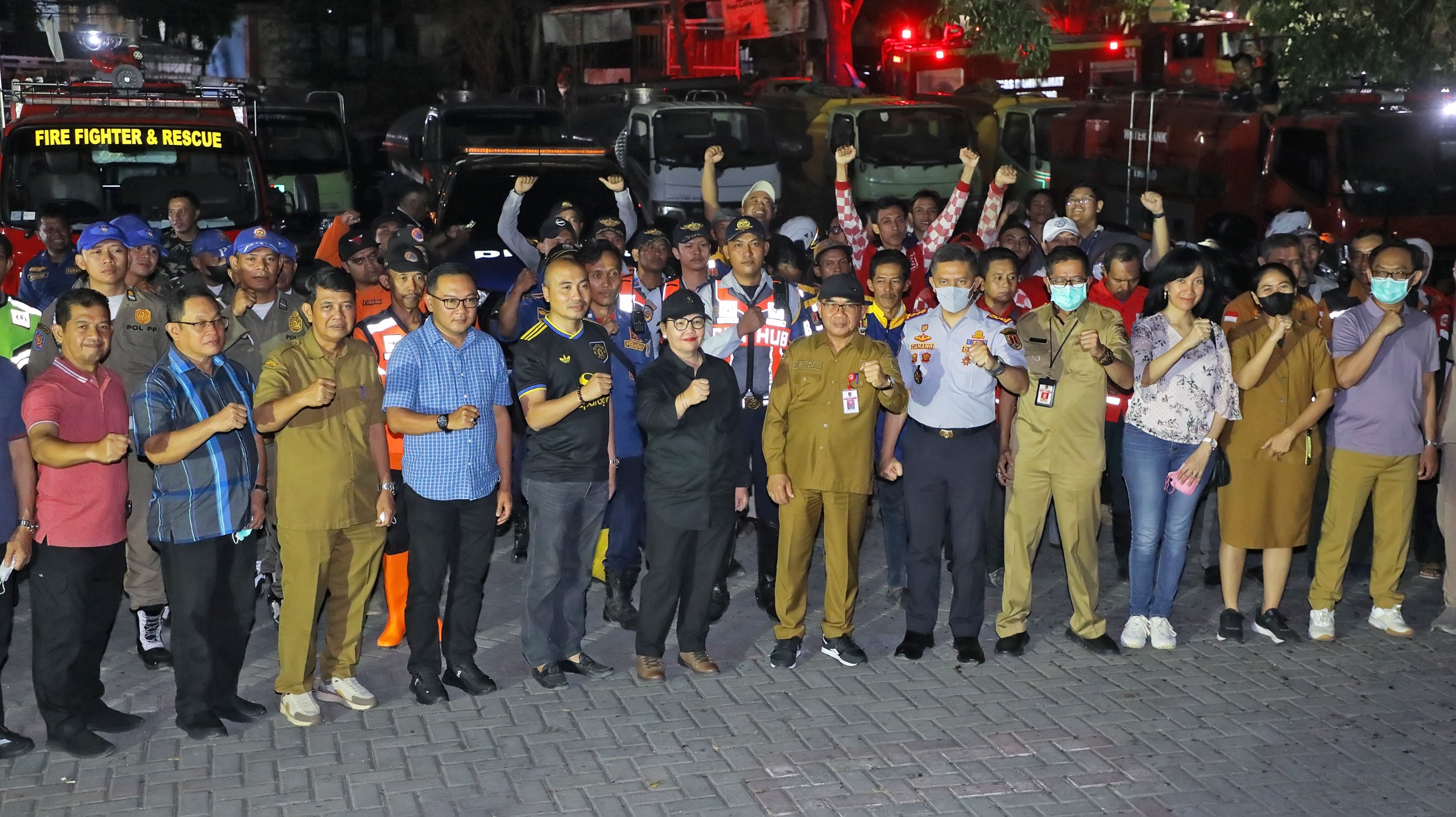 Wali Kota Semarang Agustina Pimpin Penyiraman Jalan, Tekan Dampak Asap TPA Jatibarang
